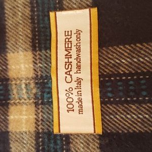 NWOT 100% Cashmere Scarf made in Italy